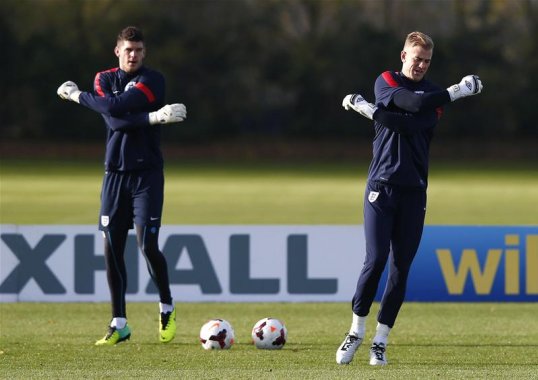 England boss Roy Hodgson has decided to give three debuts for England’s international friendly against Chile at Wembley Stadium.