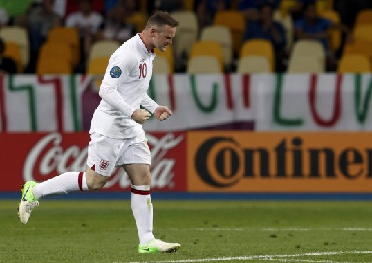 England manager Roy Hodgson insists that Wayne Rooney is still the main man despite missing both World Cup qualifiers with an injury.