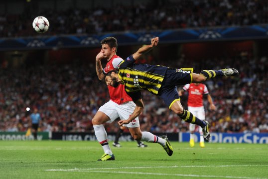 Arsenal took a comfortable aggregate lead into half-time at the Emirates on Tuesday evening.