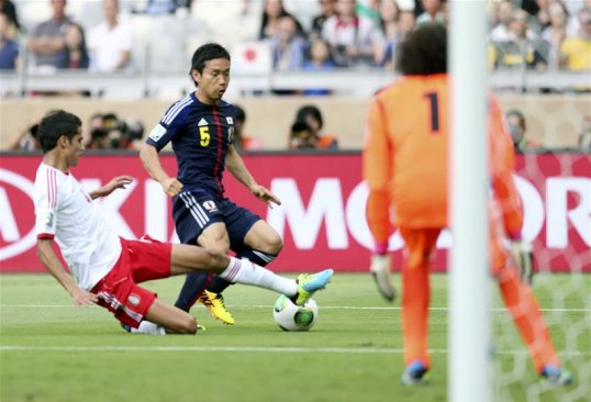 Japan and Mexico are level at 0-0 at half time in their Confederations Cup match in Estadio Mineirao.
