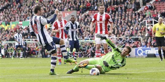 Stoke City and West Bromwich Albion go in to half time all square after an opening 45 minutes of few chances at the Britannia Stadium.