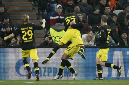 Mats Hummels said midfielder Mario Götze is possibly one of the best players in the world after his virtuoso display in the Champions League against Shakhtar Donetsk on Wednesday.