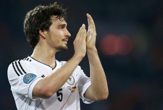 Mats Hummels has refused to rule out the possibility of leaving Borussia Dortmund this summer.
