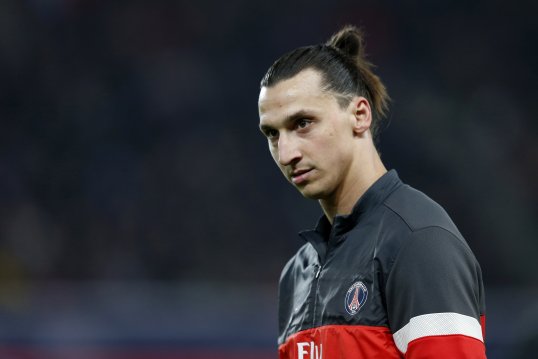 Paris Saint-Germain striker Zlatan Ibrahimović has hit out at Barcelona superstar Lionel Messi and “privileged spectator” Cristiano Ronaldo.