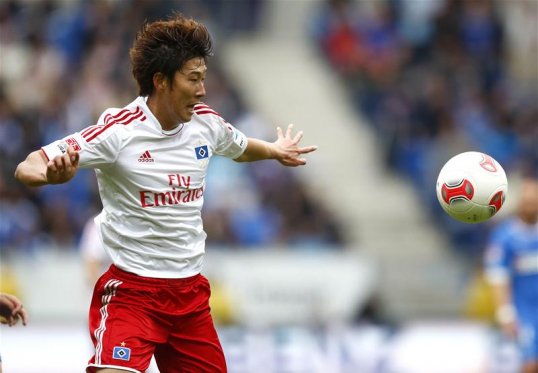 Hamburger SV have parted company with sporting director Frank Arnesen casting doubt over the future of striker Heung-Min Son.