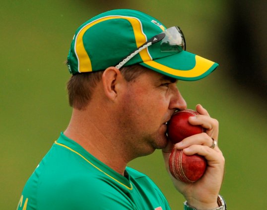 Australia coach Micky Arthur has insisted his side’s current disastrous tour of India should not be used to judge for their abilities to compete in this summer's Ashes.