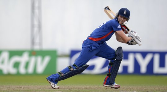 Women cricketers competing in the World Twenty20 receive less than two-thirds of the daily living allowance allocated to their male counterparts.