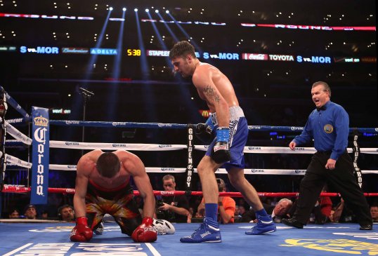 Wales’ Nathan Cleverly retained his WBO light-heavyweight belt after defeating Shawn Hawk with an eighth-round stoppage in Los Angeles.