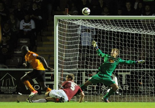 Ipswich Town are poised to sign Wolverhampton Wanderers striker Frank Nouble.
