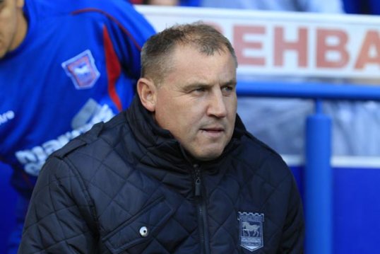 Ipswich Town boss Paul Jewell made it clear he was putting his own future on the line after his team were beaten 2-1 at Hull City to remain second off bottom of the Championship.