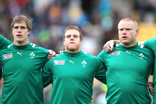 Ireland dominated Fiji as tries from Craig Gilroy, Fergus McFadden, Darren Cave and Sean Cronin whitewashed the Fijians 53-0.
