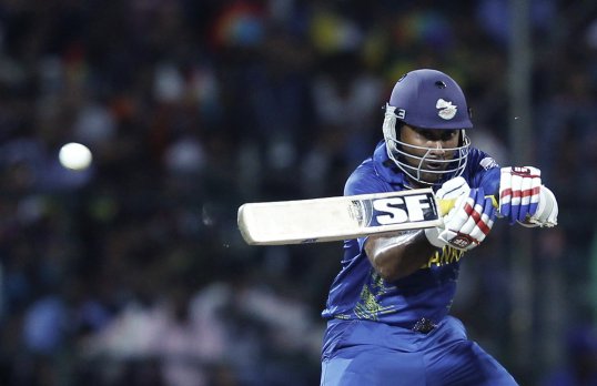 Sri Lanka captain Mahela Jayawardene is wary of England's key batsmen going into their World Twenty20 clash in Pallekele