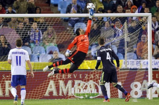 Real Madrid goalkeeper Diego López has warned his team-mates to expect a resurgent Galatasaray when the two meet in the Champions League on Tuesday.