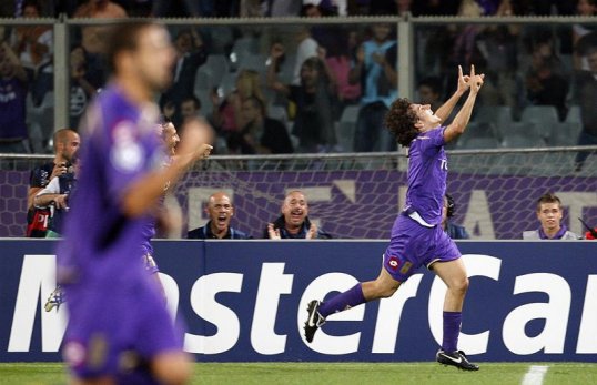 Fiorentina general manager Sandro Mencucci has warned clubs interested in Stevan Jovetic that he will not be sold for anything less than €30 million (£25 million).