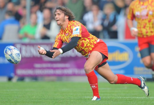 A Yoan Audrin try gave Montpellier the advantage over Cardiff Blues in a closely fought European Cup match at Cardiff Arms Park.