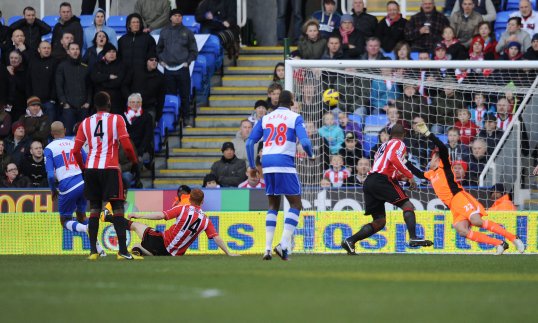 Goalkeepers Adam Fedirici and Simon Mignolet both turned in sensational first-half performances at the Madejski Stadium, but neither could keep a clean sheet.