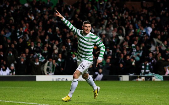 Italian giants Juventus have joined the race for Celtic striker Gary Hooper.