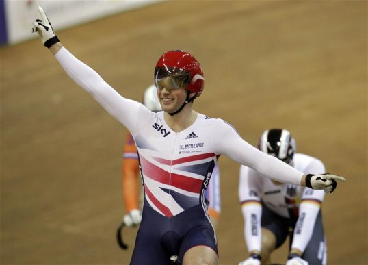 Sprint cyclist Jason Kenny suffered an unexpected early exit from the Track World Cup in Manchester.