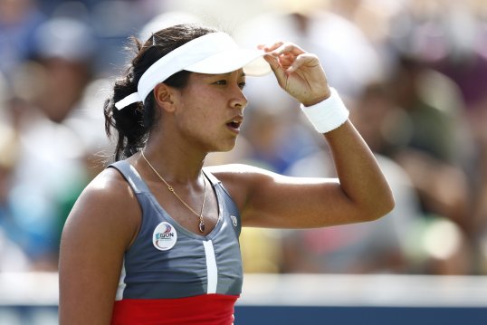 British number three Anne Keothavong was knocked out of the Brazil Cup in the first round in straight sets by world number 58 Kristina Mladenovic.