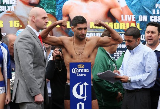 British light-welterweight Amir Khan has focused his mind on ending 2012 on a high note against Carlos Molina tonight after two consecutive losses.