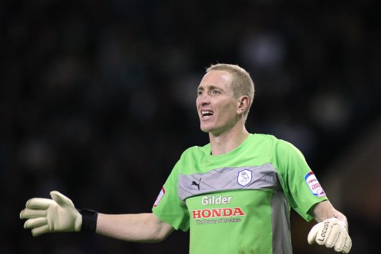 Sheffield Wednesday goalkeeper Chris Kirkland has been assaulted by a rogue fan who ran onto the pitch in tonight’s match against Sheffield and Leeds United.