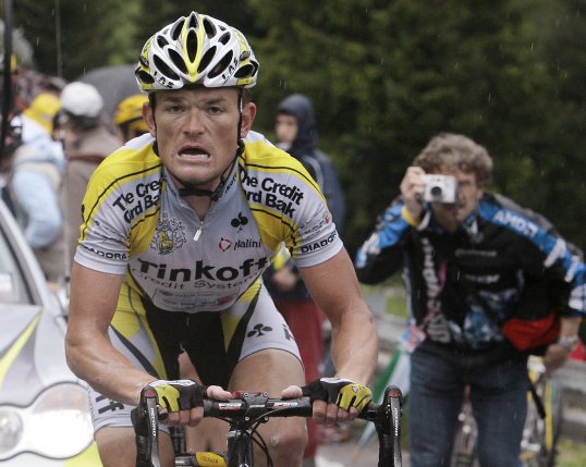Team Sky have announced that Vasil Kiryienka has signed with the cycling squad on a three-year deal.