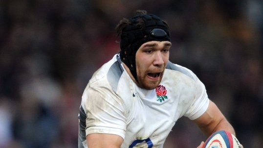 Leicester Tigers second-row Graham Kitchener has agreed a new contract the Welford Road club.