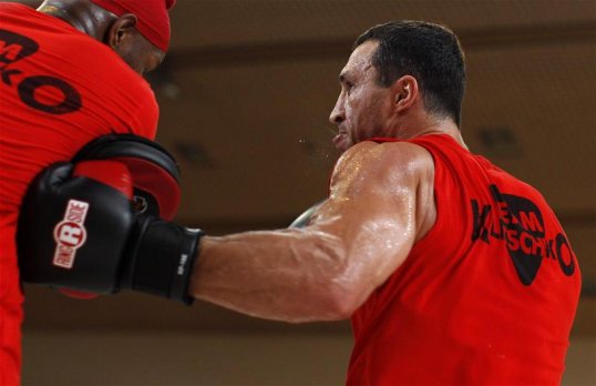 Wladimir Klitschko has confirmed that he will face Alexander Povetkin in Moscow on 5 October.