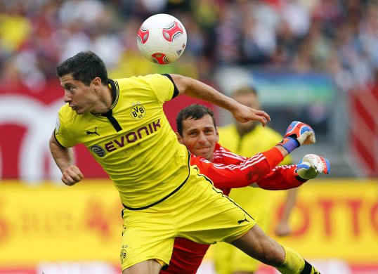Borussia Dortmund coach Jurgen Klopp has shot down rumours that his star striker Robert Lewandowski is set for a move away in January.