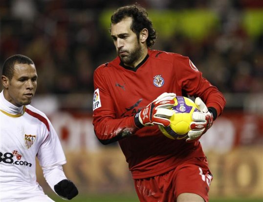 Real Madrid's new goalkeeper Diego López is confident that he can step straight into the role and face arch-rivals Barcelona in the Copa del Rey on Wednesday.