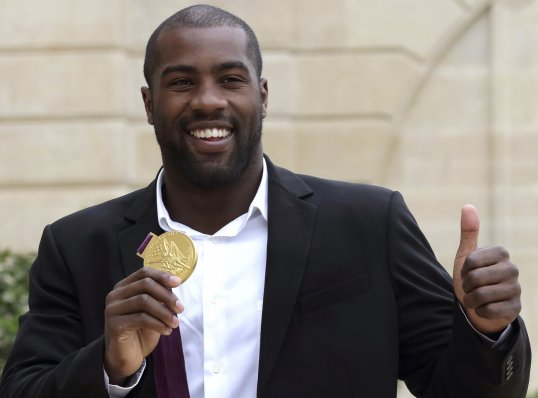 French clothing brand Lacoste has been announced as the official outfitter of the French Olympic and Paralympic teams.