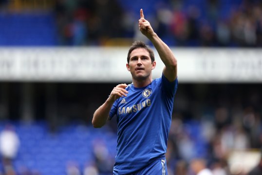Chelsea midfielder Frank Lampard has returned to training after spending nearly a month and a half out with a calf injury.