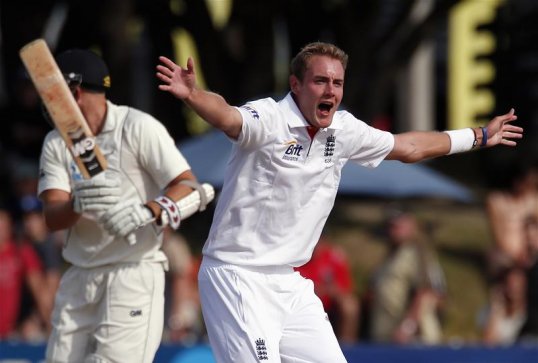 England seamer Stuart Broad admitted his side face mammoth task if they are to win the second Test against New Zealand after rain washed out day four in Wellington.