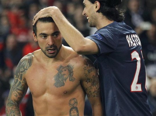 The agent of Paris Saint-Germain’s Ezequiel Lavezzi has said that the forward is happy at the Parc des Princes amid rumours that he was looking to leave this summer.