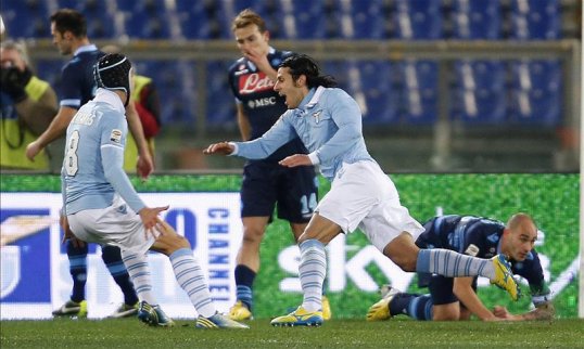Hugo Campagnaro rescued a point for Napoli as they drew 1-1 all in Rome against Lazio tonight.