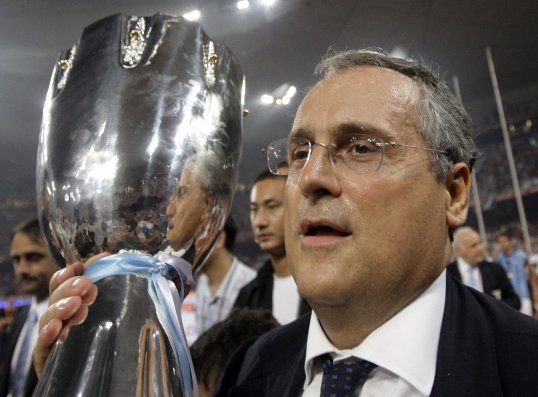 Lazio president Claudio Lotito has visited the Tottenham Hotspur supporter stabbed in an apparent anti-Semitic attack ahead of last week's Europa League match.