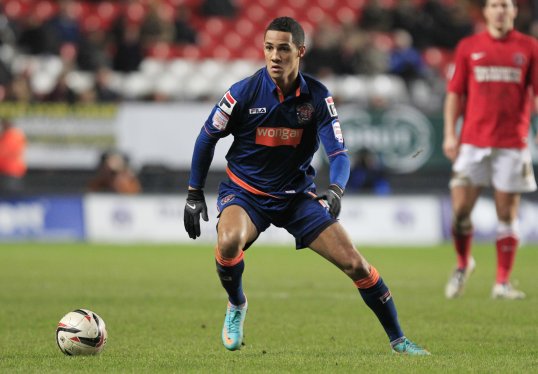 Blackpool have rejected a bid from Reading for winger Tom Ince.