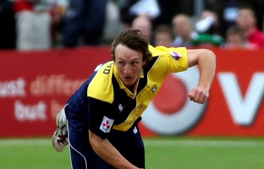 Leicestershire have signed Australia A batsman Joe Burns as one of their overseas players for a major part of the 2013 season along with Zimbabwean seamer Anthony Ireland.