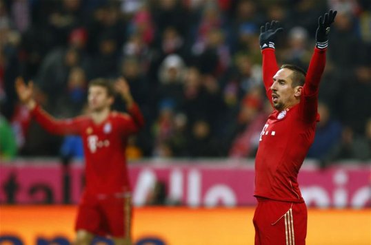 Bayern Munich defender Philipp Lahm has revealed that he would not swap team-mate Franck Ribéry for Real Madrid’s Cristiano Ronaldo.