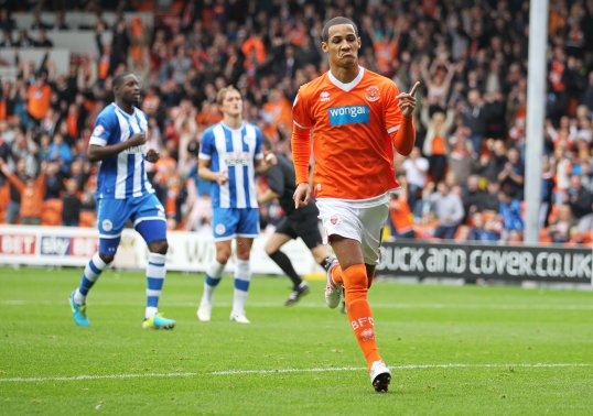 Liverpool are set for a January transfer battle with Swansea City over Blackpool winger Tom Ince.