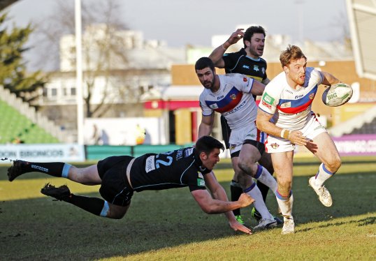 Wakefield Trinity Wildcats recorded an emphatic 28-0 Super League win over a sorry London Broncos side who remain without a win this season
