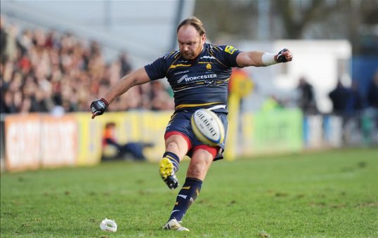 London Wasps have signed fly half Andy Goode to the squad for next season.