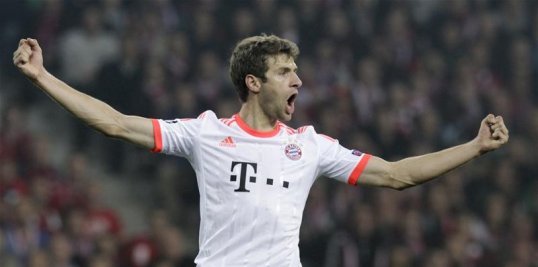 Bayern Munich midfielder Thomas Müller has penned a new deal that will keep him at the Allianz Arena until 2017.
