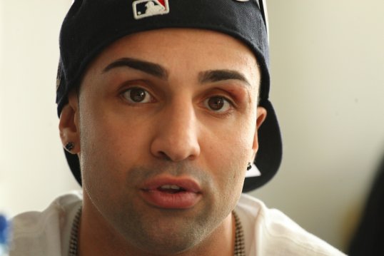 WBA welterweight champion Paulie Malignaggi has said it would be an honour to fight Ricky Hatton again after his comeback fight against Vyacheslav Senchenko.