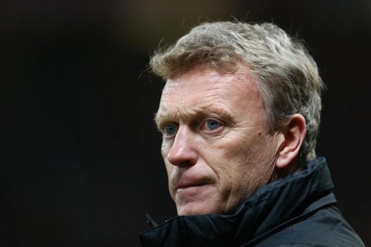 Manchester United manager David Moyes will aim to bring in two or three big-name signings to improve his struggling team this January, SportsDirect News understands.