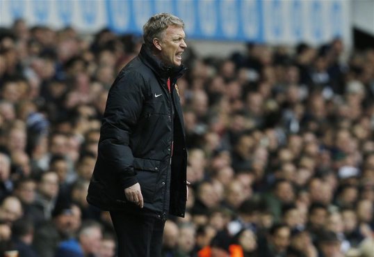 Manchester United manager David Moyes admits he is concerned by the growing points gap between his side and Premier League leaders Arsenal.