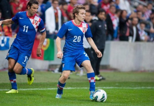 Manchester United manager David Moyes is understood to be weighing up a move for Croatian starlet Alen Halilovic.