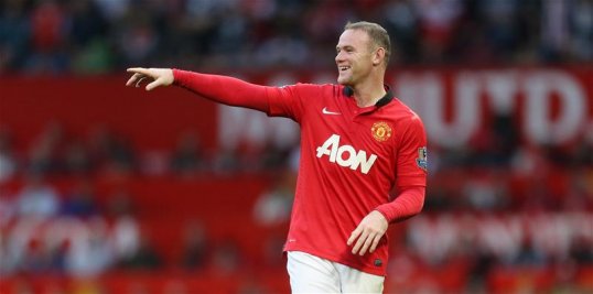 Ex-Manchester United striker Ruud van Nistelrooy has backed Wayne Rooney to surpass Bobby Charlton’s record and become the club’s all-time leading scorer.