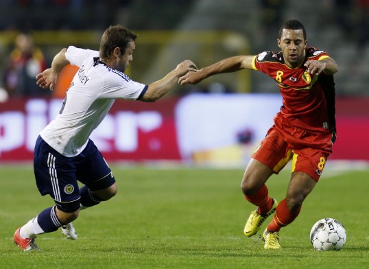 Former first minister of Scotland Henry McLeish has waded into the growing debate over the state of the national team.