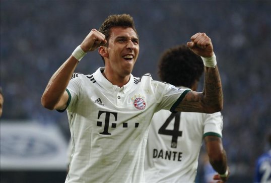 Bayern Munich striker Mario Mandzukic has revealed he plans to end his career at the Allianz Arena.